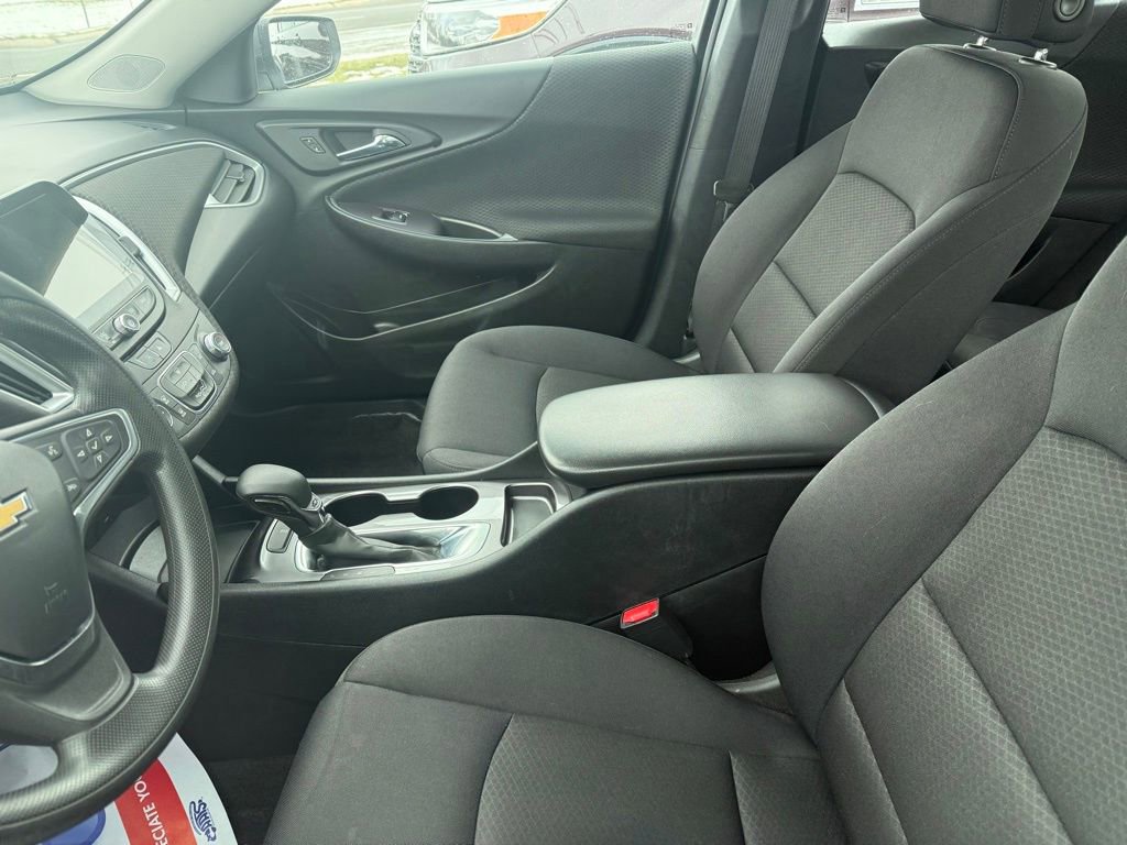 Used 2022 Chevrolet Malibu LS image 11