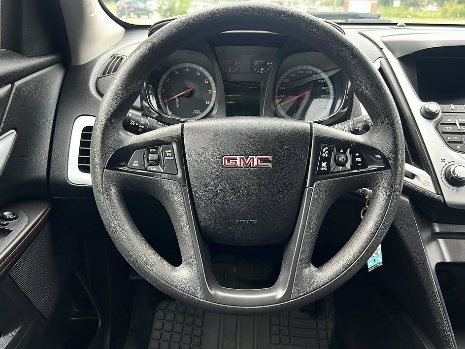 Used 2015 GMC Terrain SLE AWD/4WD image 13
