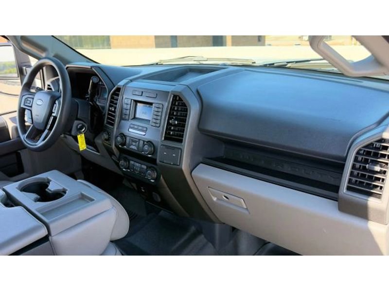 Used 2022 Ford F250 XL w/ Power Equipment Group image 18