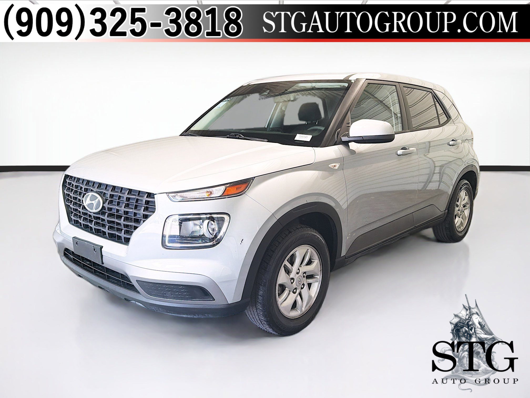 Used 2021 Hyundai Venue SE FWD image 1