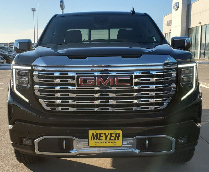 New 2025 GMC Sierra 1500 Denali w/ Denali Reserve Package image 3