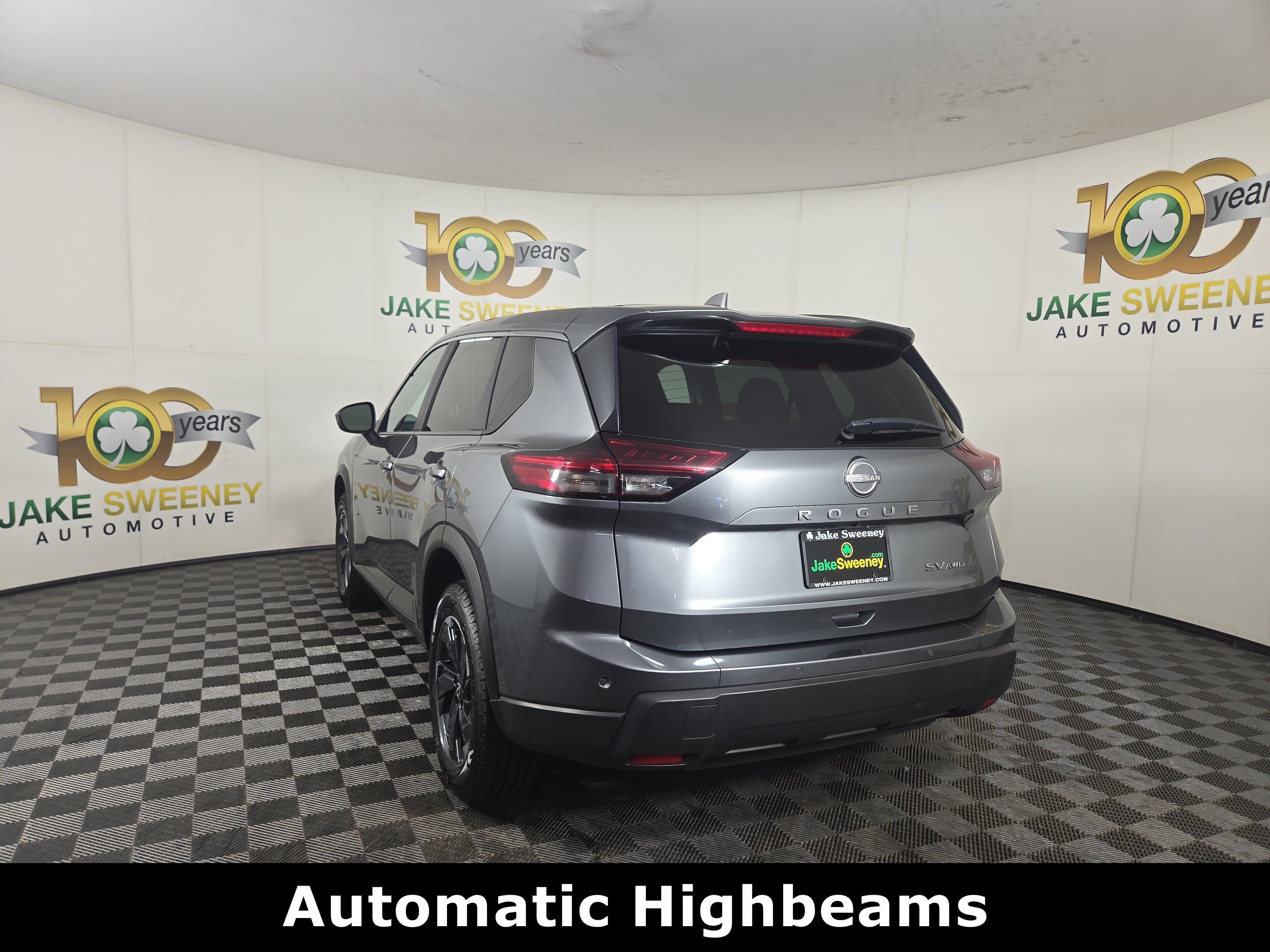 Used 2024 Nissan Rogue SV AWD/4WD image 6