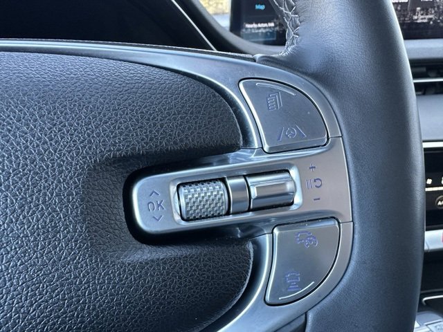 Used 2025 Genesis GV70 2.5T image 17