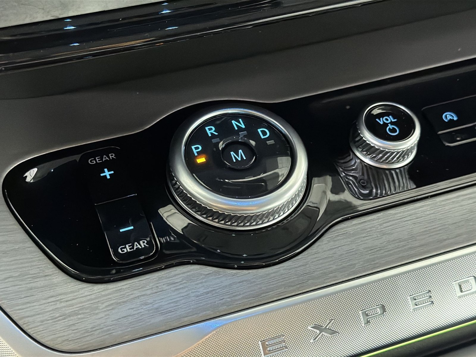 New 2027 Ford Expedition Platinum AWD/4WD image 23