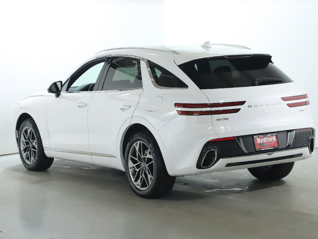 Used 2022 Genesis GV70 2.5T w/ Advanced Package image 41