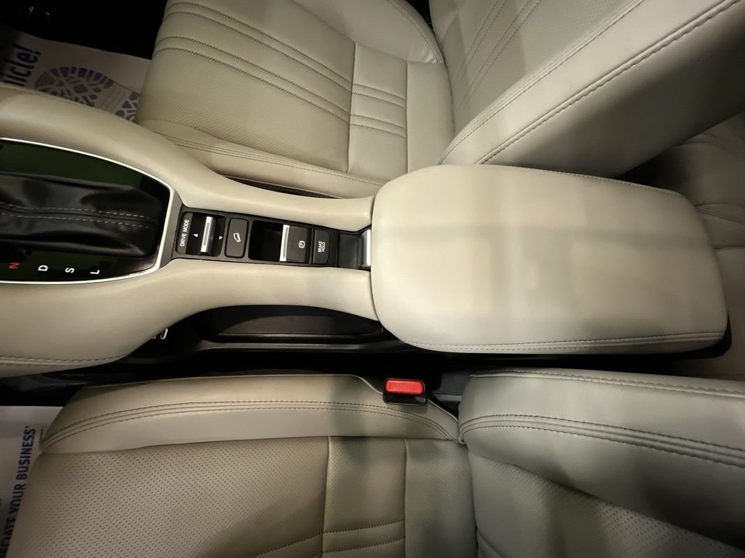 Used 2025 Honda HR-V EX-L image 23