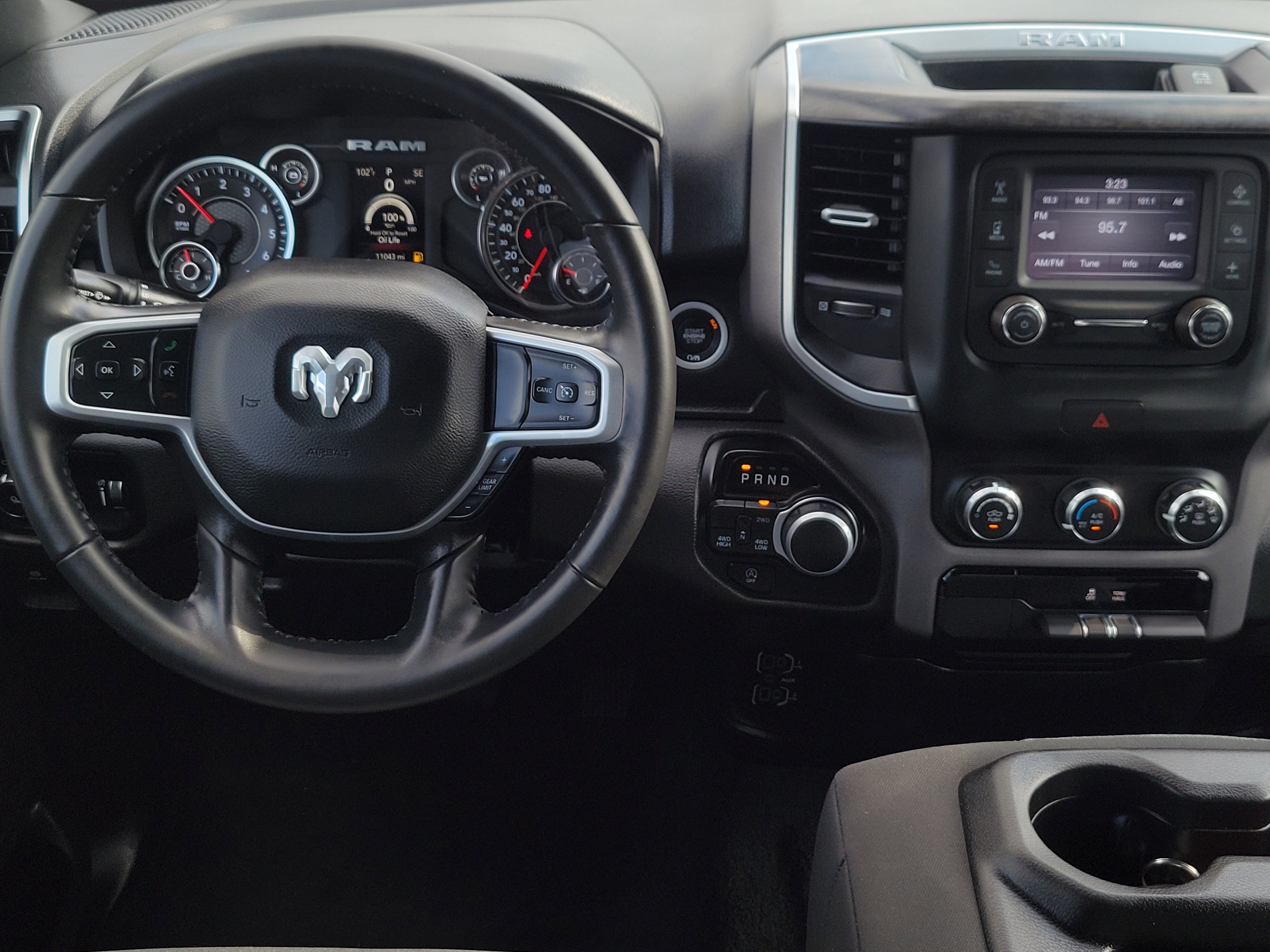 Used 2024 RAM 1500 Big Horn image 13