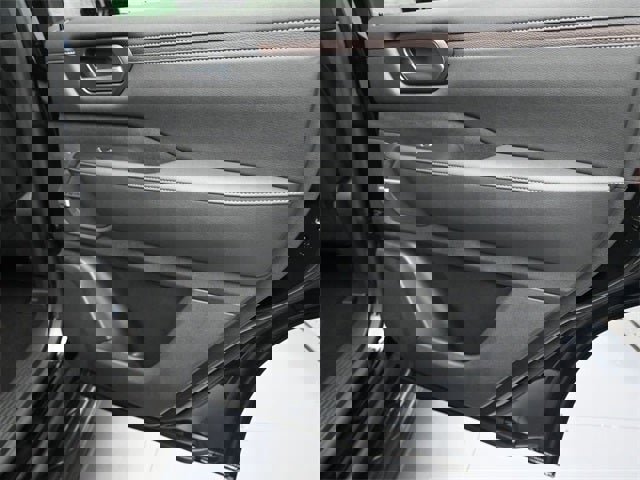 New 2026 Nissan Armada SL w/ Captain's Chari Seat Package image 33