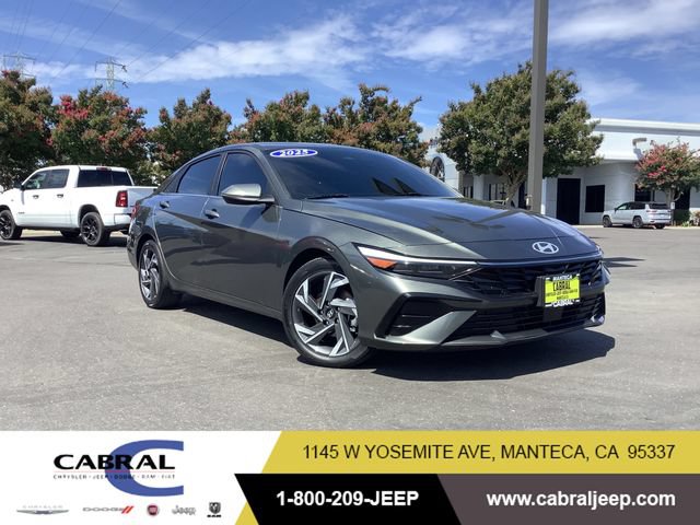 Used 2025 Hyundai Elantra Limited