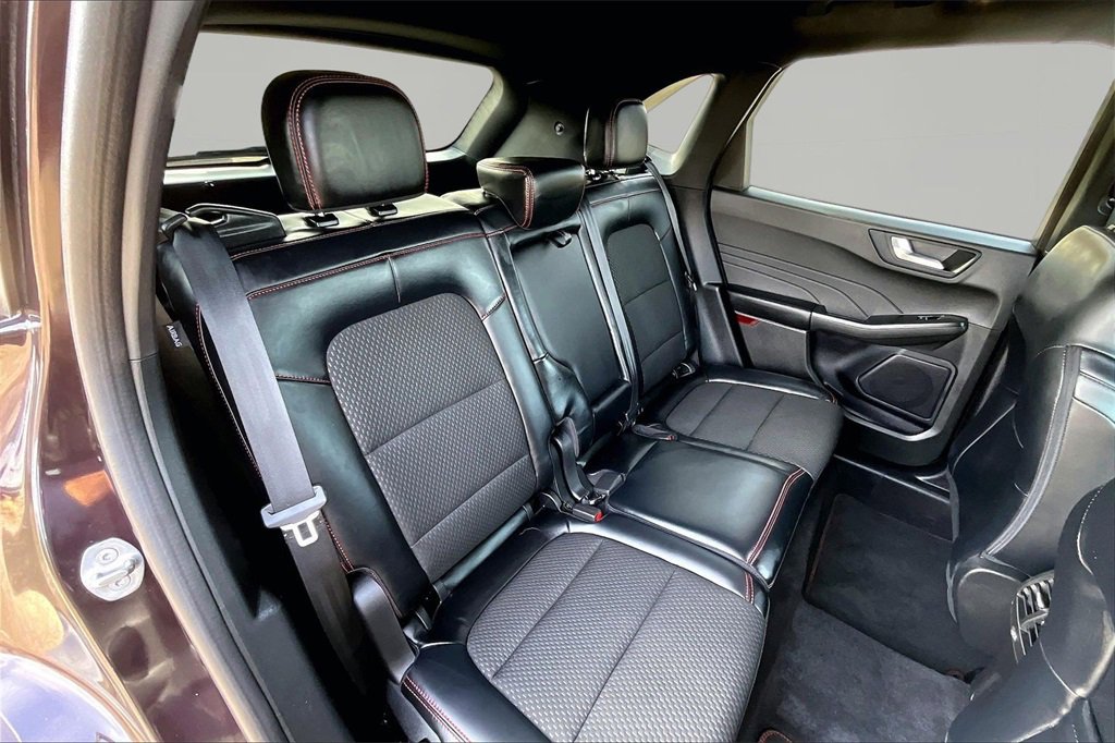 Certified 2023 Ford Escape ST-Line w/ Tech Pack #1 image 27