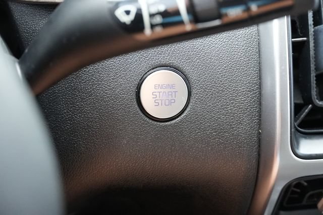 Used 2022 Kia Sorento EX w/ Panoramic Sunroof Package FWD image 30
