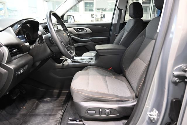 Used 2018 Chevrolet Traverse LT w/ LPO, Floor Liner Package image 9