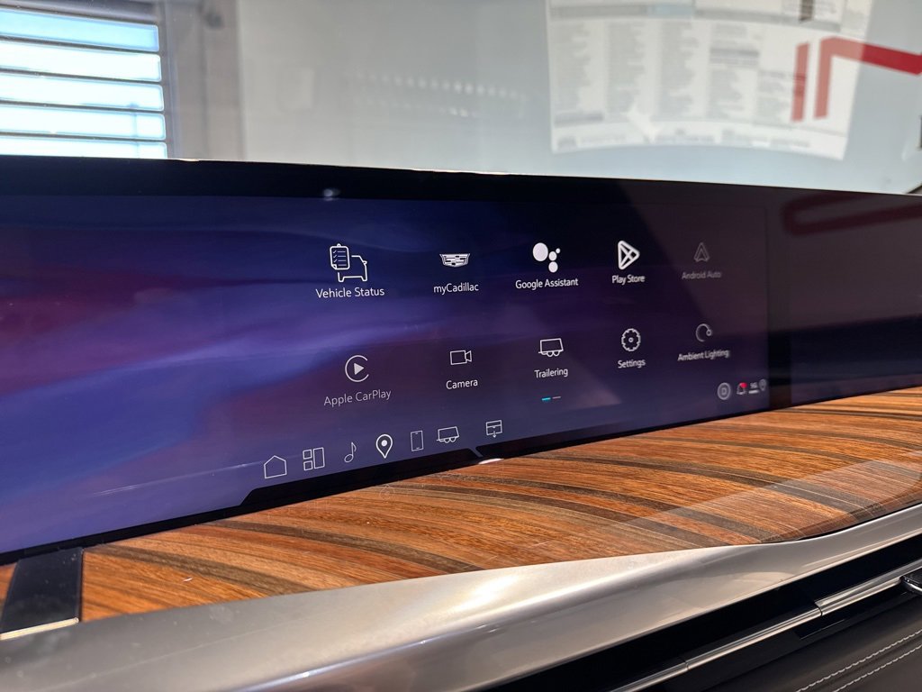 Used 2026 Cadillac Escalade Platinum Sport w/ LPO, ONYX Package image 16