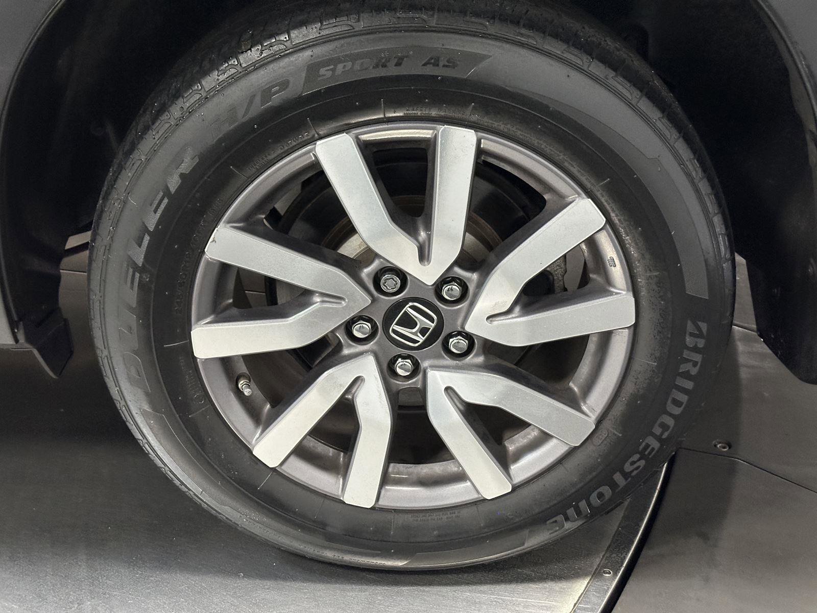 Used 2021 Honda Pilot EX image 19