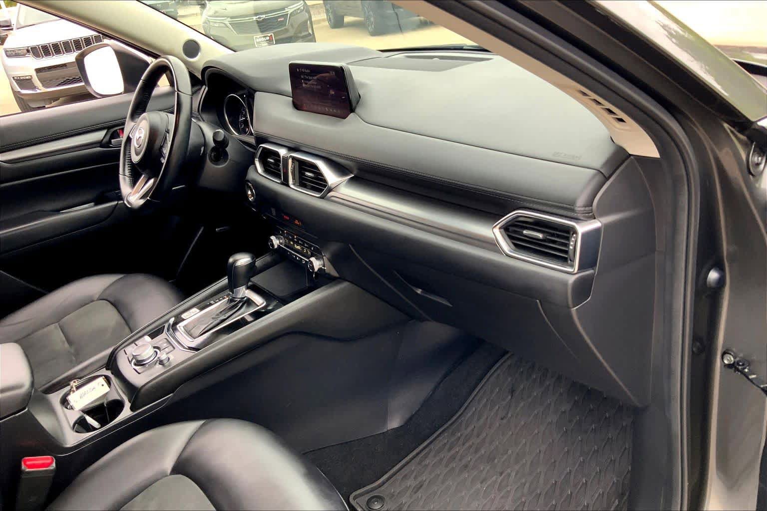 Used 2019 MAZDA CX-5 Touring image 19