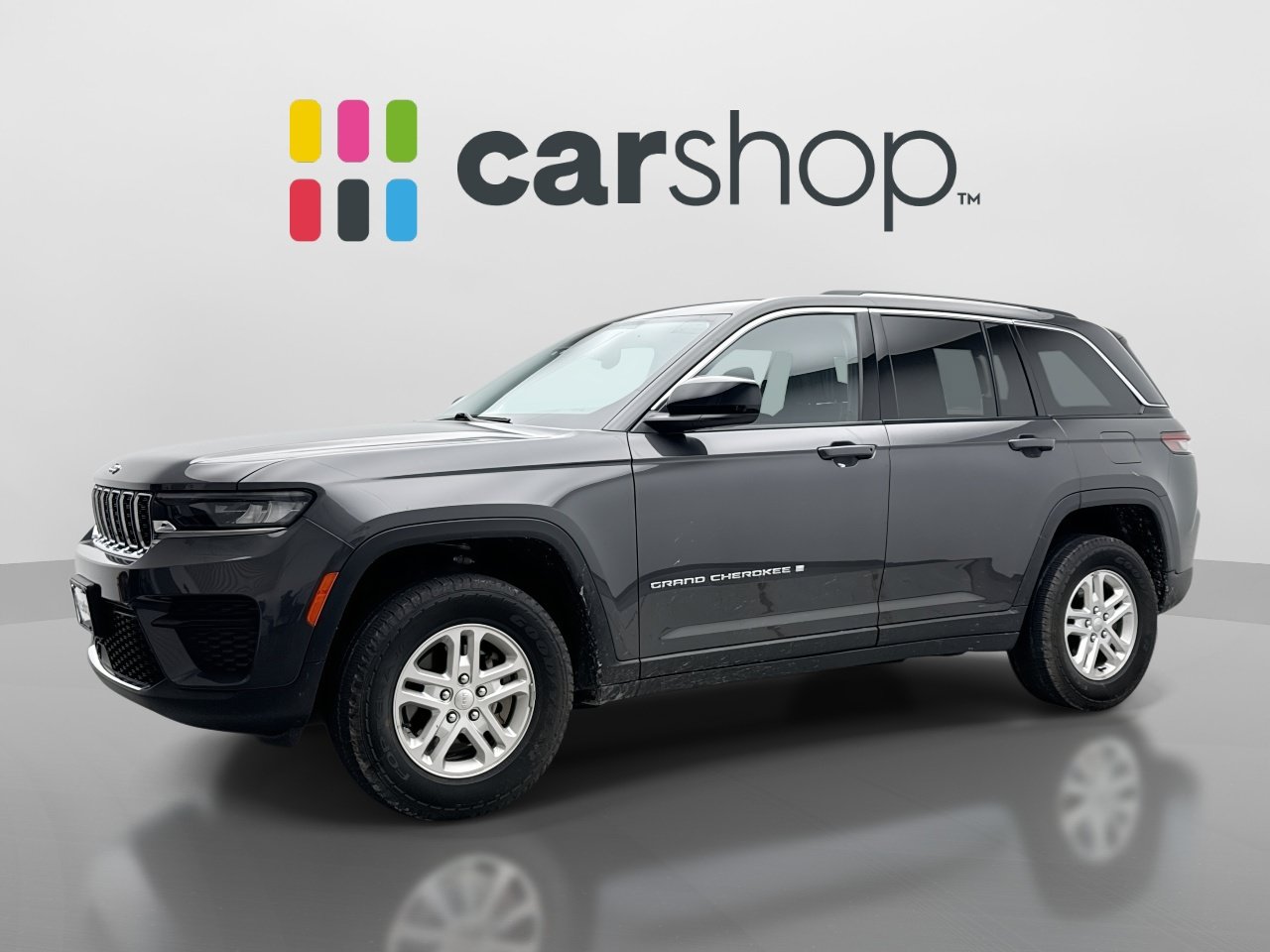 Used 2023 Jeep Grand Cherokee Laredo AWD/4WD image 1