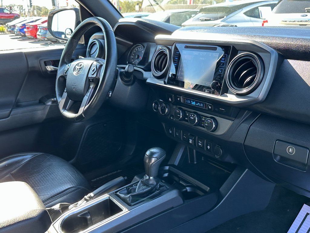 Used 2019 Toyota Tacoma TRD Off-Road image 13