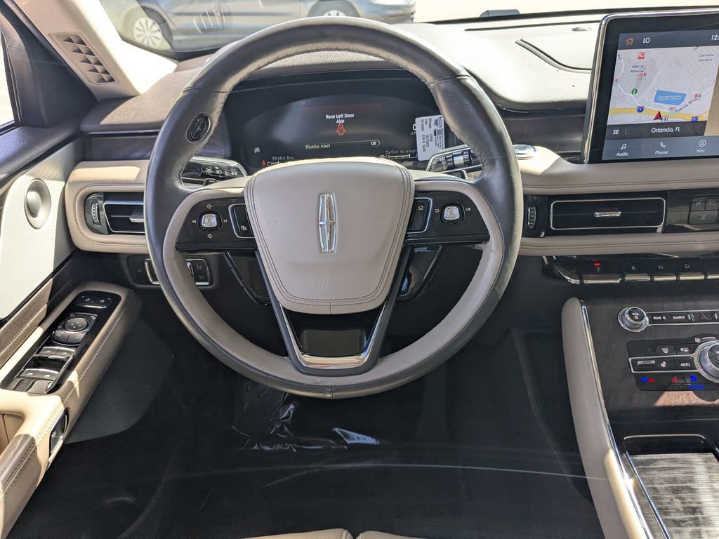 Used 2022 Lincoln Aviator Reserve w/ Equipment Group 201A image 3