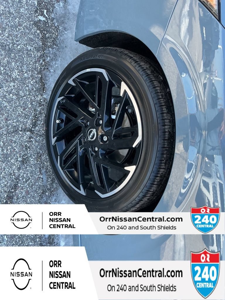New 2026 Nissan Sentra SR w/ SR Premium Package FWD image 9
