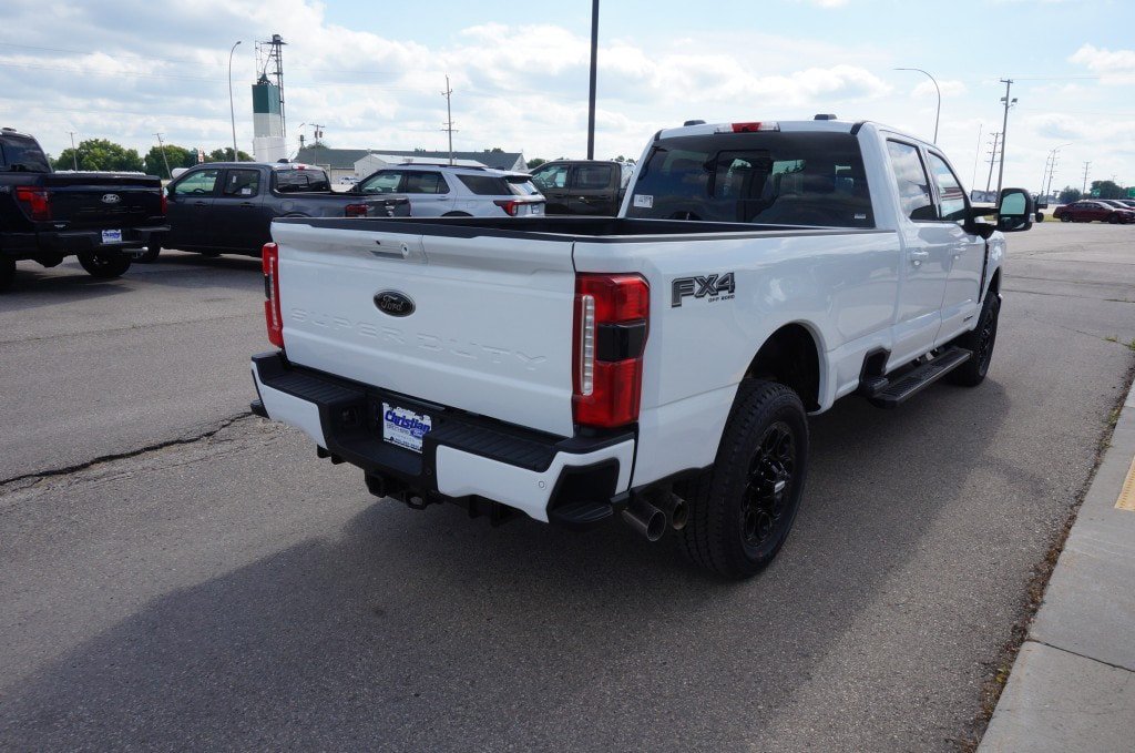 Used 2026 Ford F350 XLT w/ XLT Premium Package AWD/4WD image 4