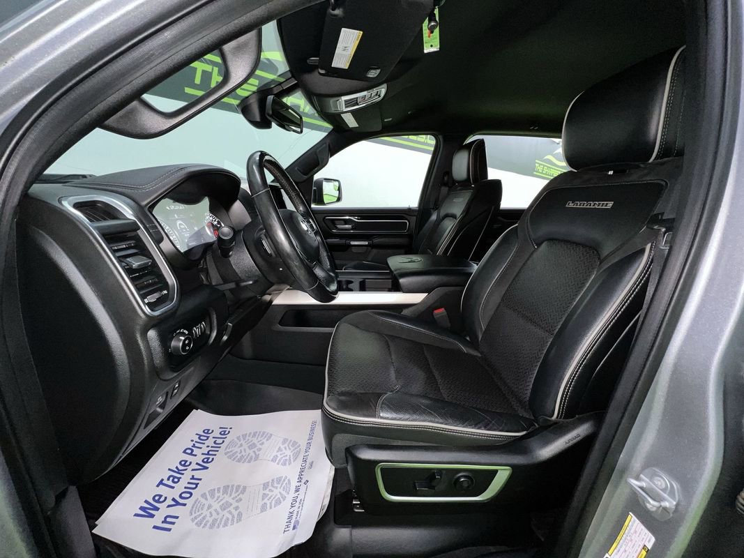 Used 2019 RAM 1500 Laramie w/ Sport Appearance Package AWD/4WD image 17