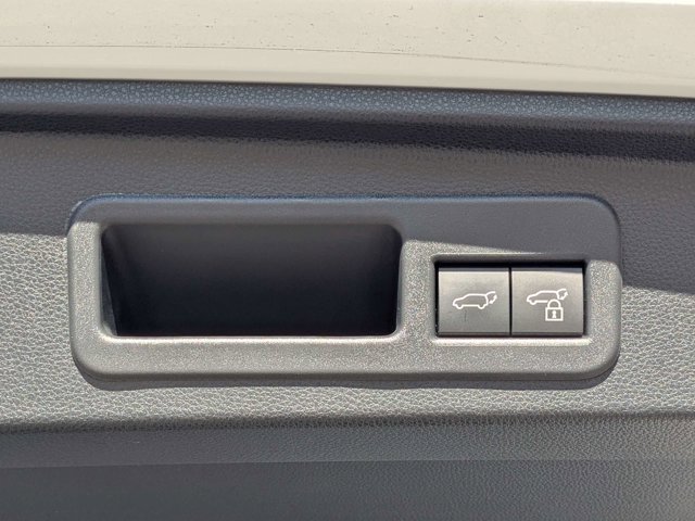 Used 2025 Toyota 4Runner TRD Off-Road Premium image 15