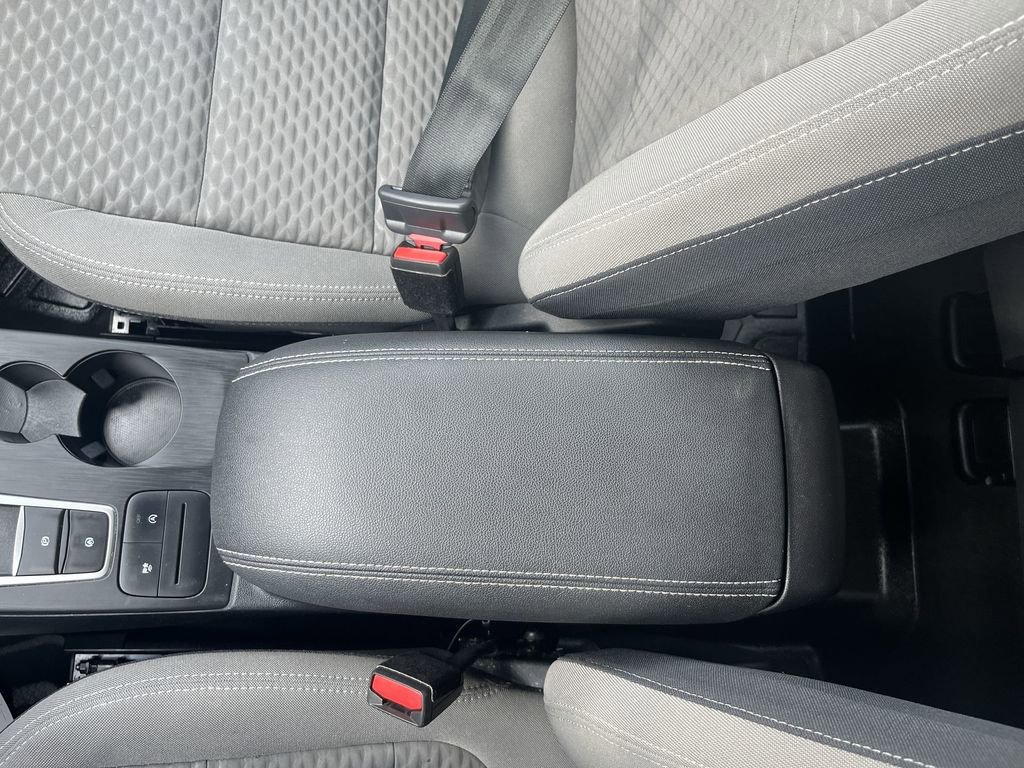 Used 2020 Ford Escape SE image 21