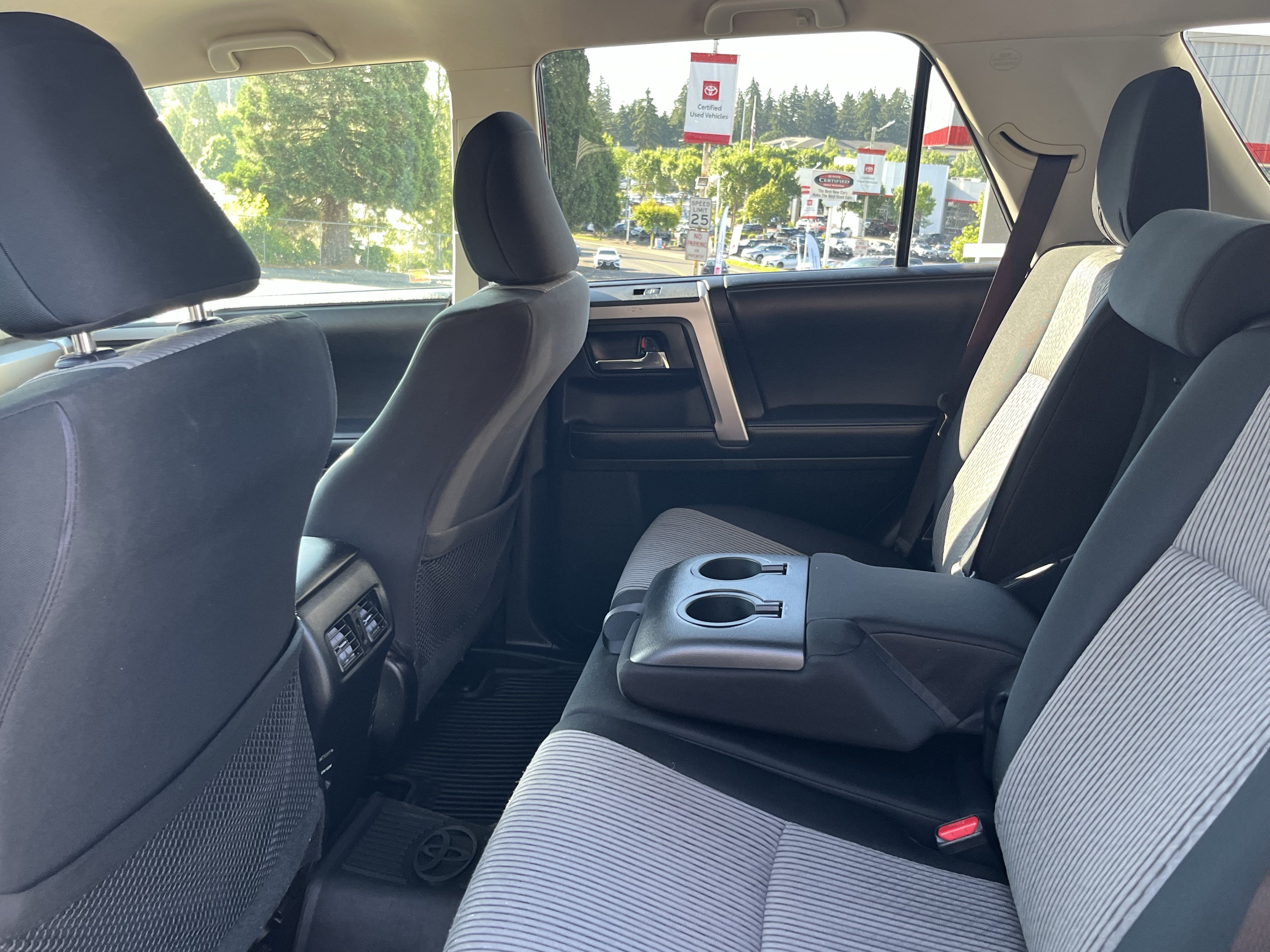 Certified 2019 Toyota 4Runner SR5 AWD/4WD image 15
