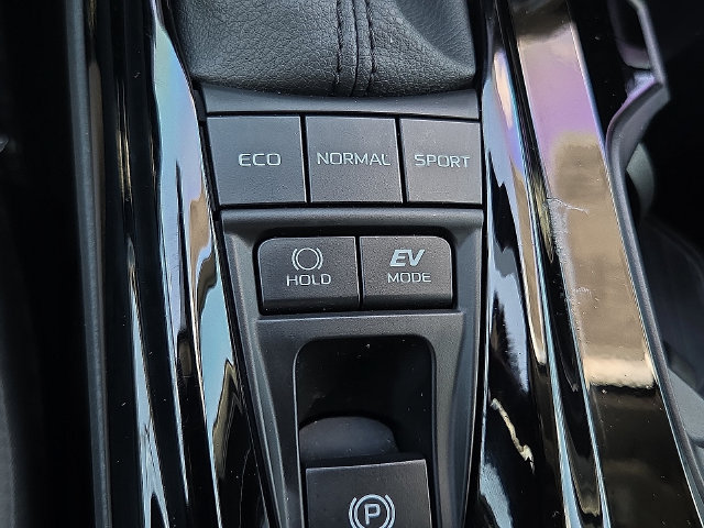 Used 2025 Toyota Camry XLE FWD image 25