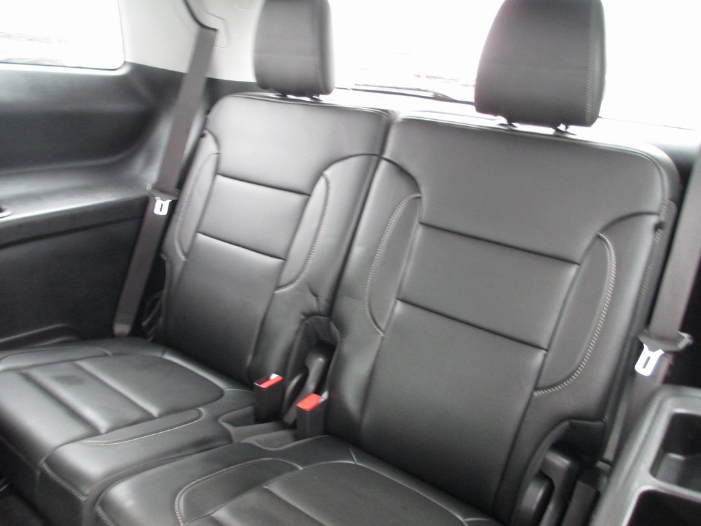 Used 2021 GMC Acadia SLT w/ Elevation Edition image 22