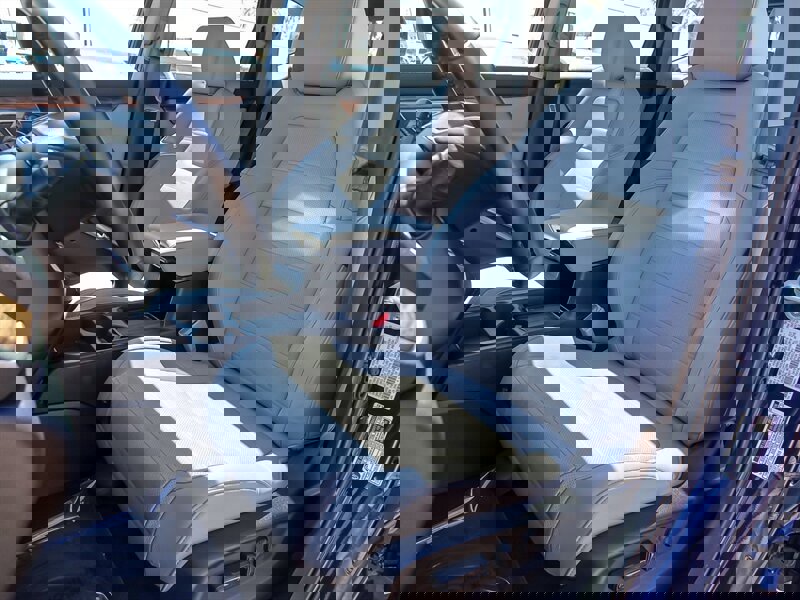 Used 2022 Honda CR-V EX-L image 12