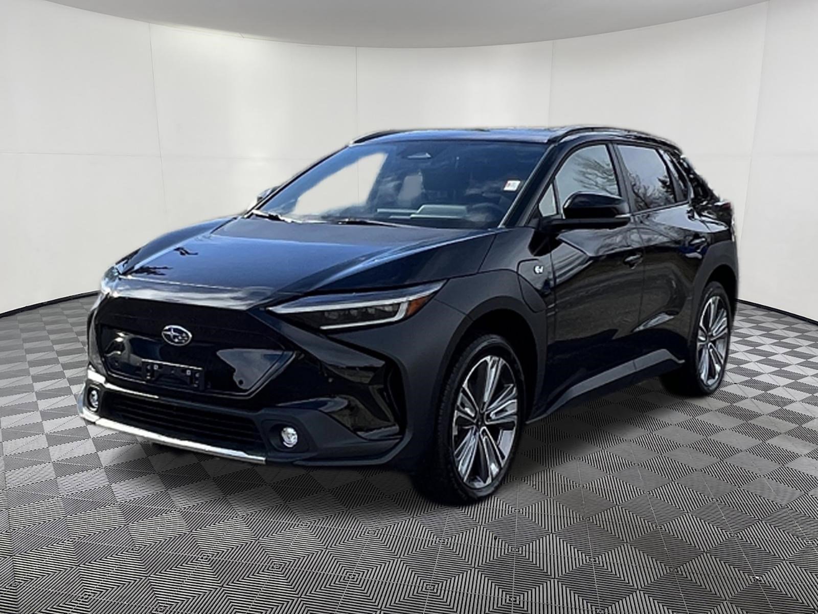 Used 2023 Subaru Solterra AWD image 3