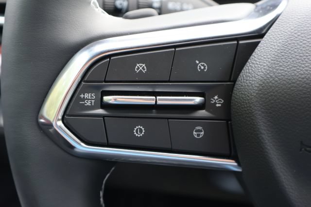 New 2026 Chevrolet Traverse Z71 w/ Enhanced Driving Package AWD/4WD image 8