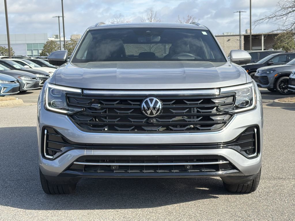Used 2025 Volkswagen Atlas Cross Sport SEL Premium R-Line image 8