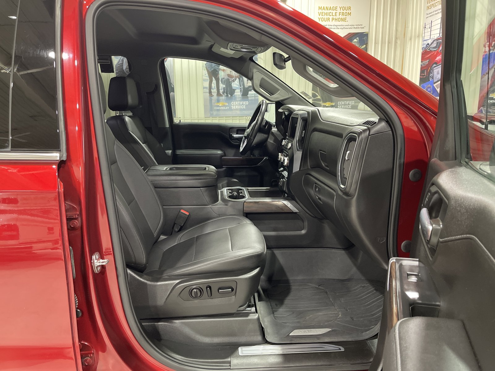 Used 2021 GMC Sierra 1500 SLT w/ SLT Premium Package AWD/4WD image 19