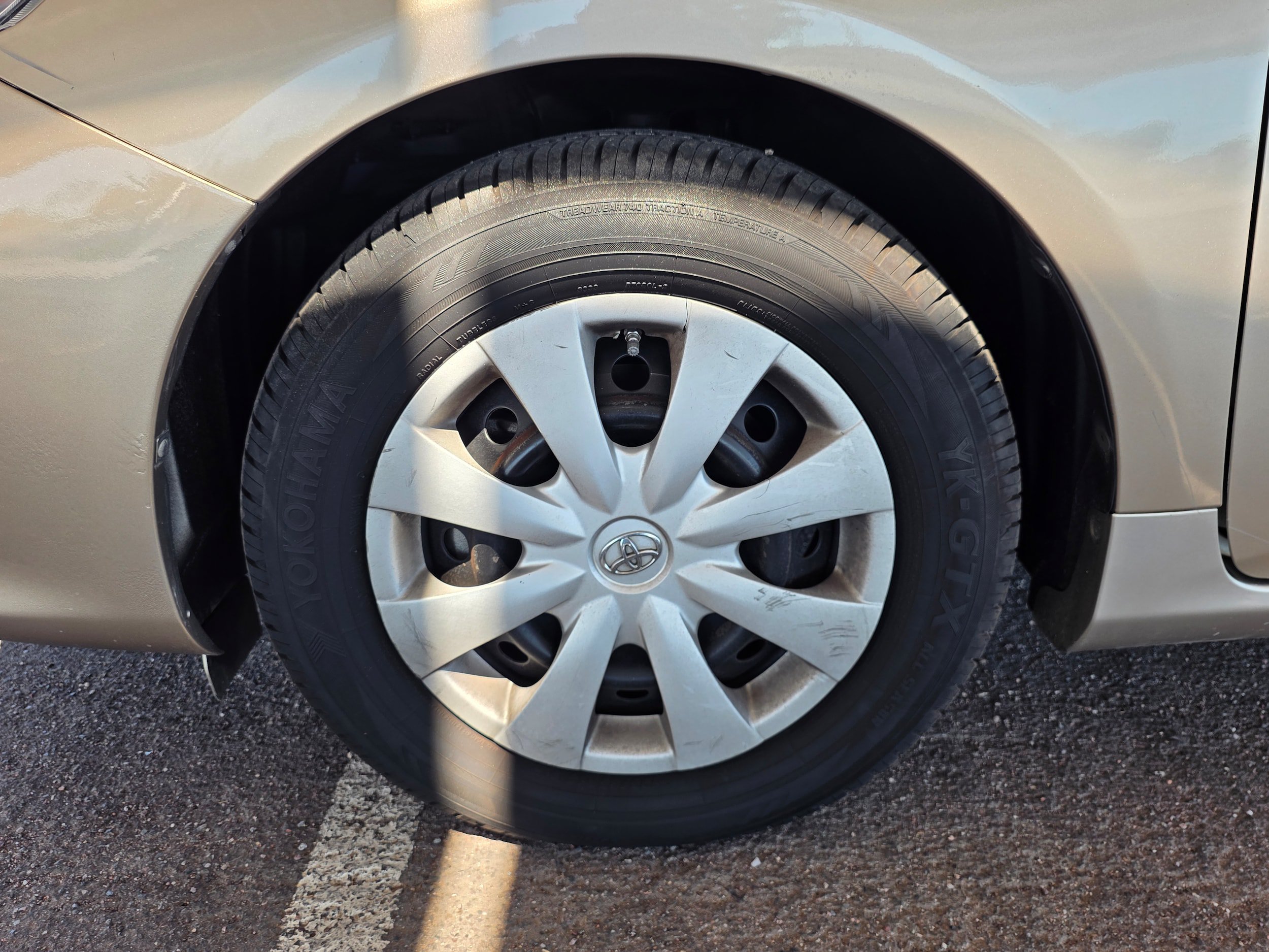 Used 2010 Toyota Corolla LE FWD image 11