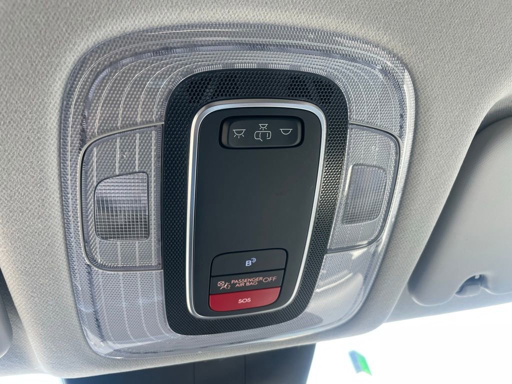 Used 2024 Hyundai Kona SEL AWD/4WD image 48