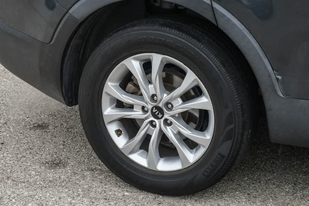 Used 2021 Kia Telluride LX FWD image 10