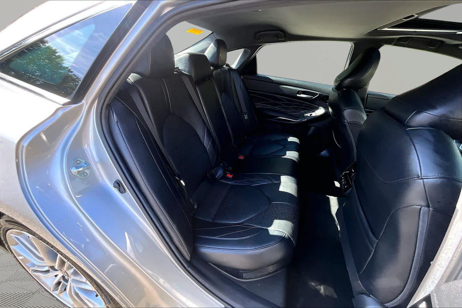 Certified 2021 Toyota Avalon Limited w/ Advanced Safety Package FWD image 20
