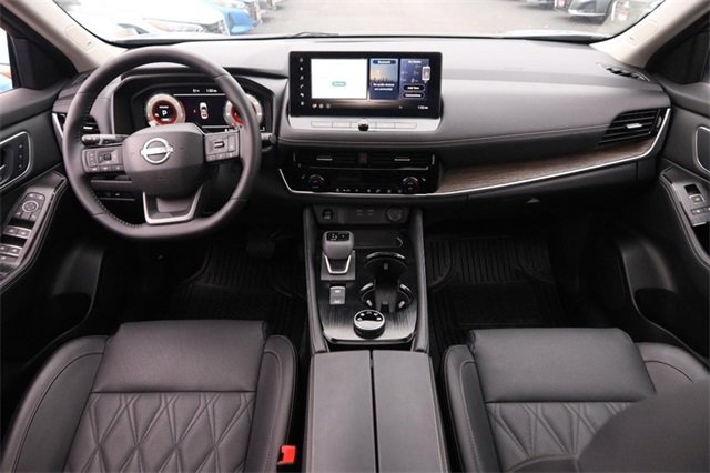 Certified 2025 Nissan Rogue Platinum image 12