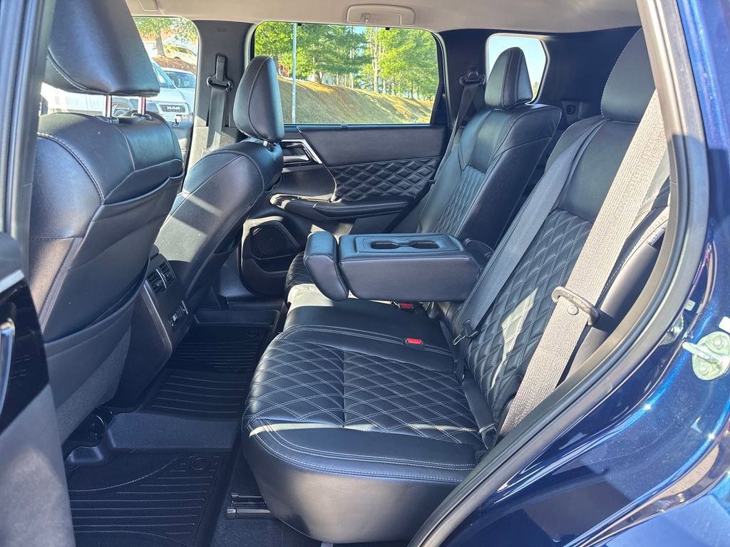 Used 2023 Mitsubishi Outlander SEL image 25
