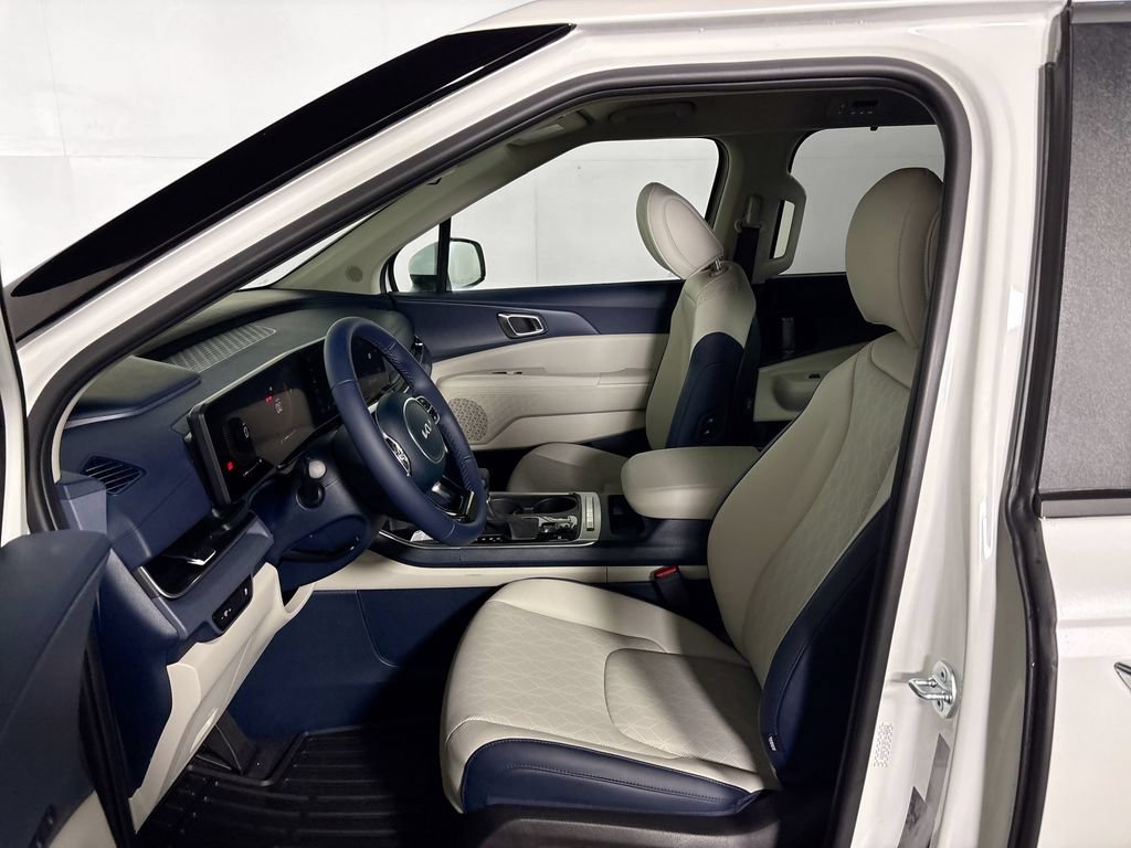 New 2026 Kia Carnival EX FWD image 11
