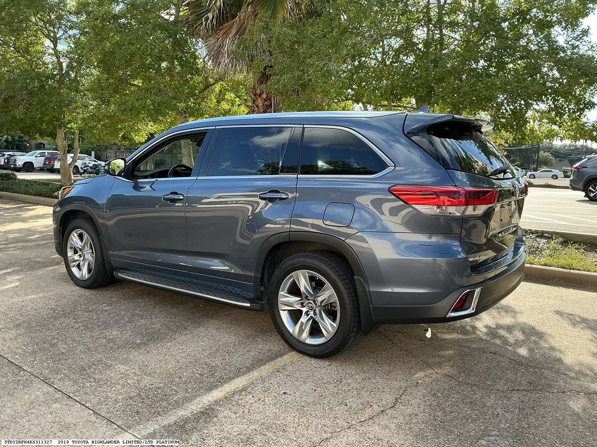 Used 2019 Toyota Highlander Limited FWD image 5
