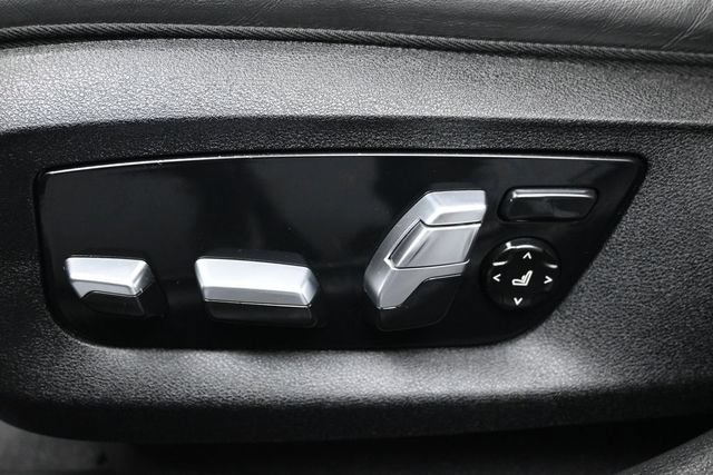 Used 2021 BMW M550i xDrive w/ Dynamic Handling Package AWD/4WD image 8