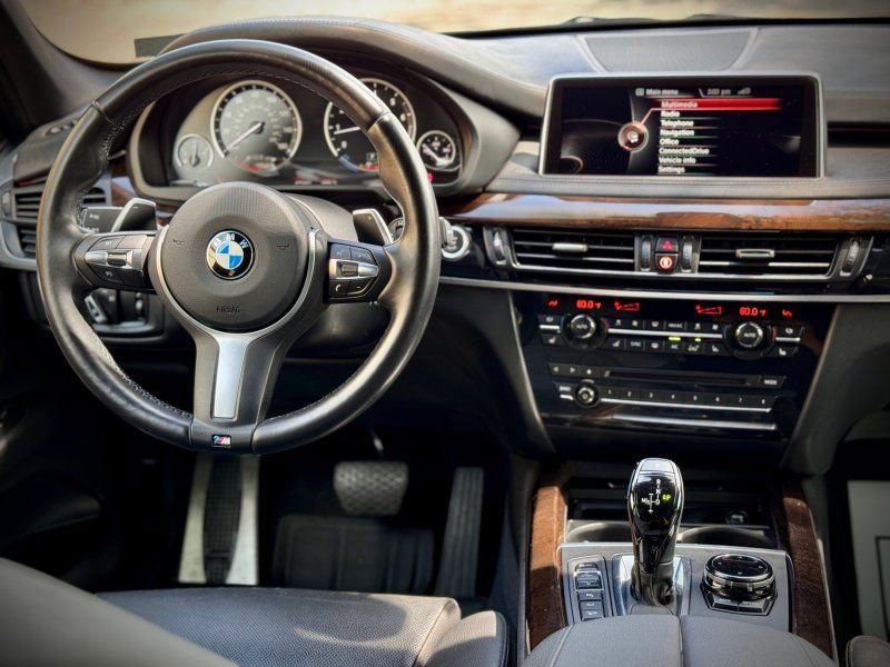 Used 2016 BMW X5 xDrive50i image 14
