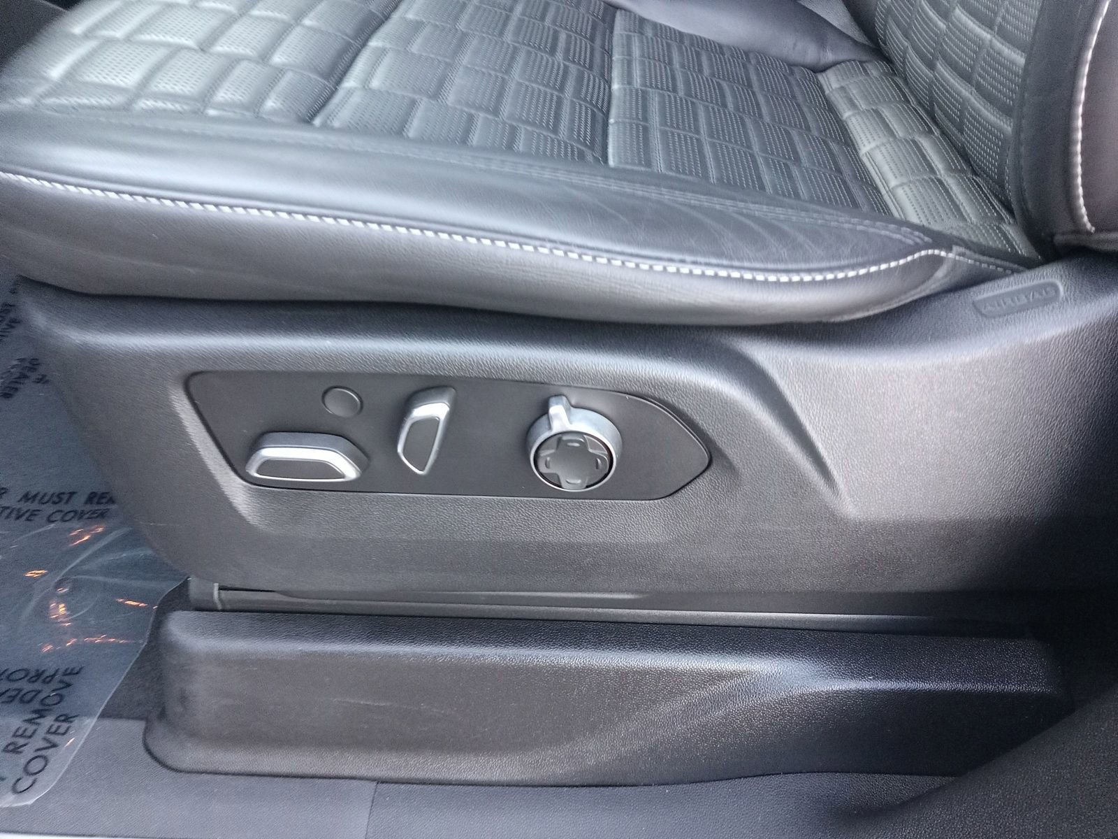 Used 2021 Cadillac Escalade Sport Platinum image 13