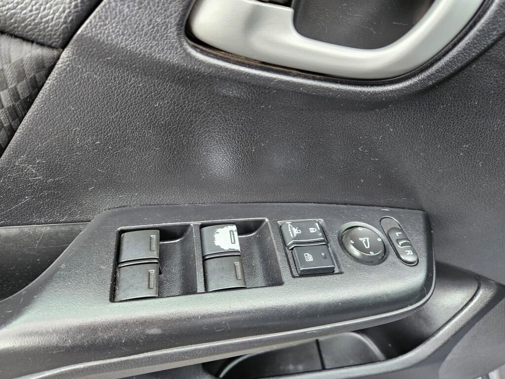 Used 2015 Honda Civic SE image 15