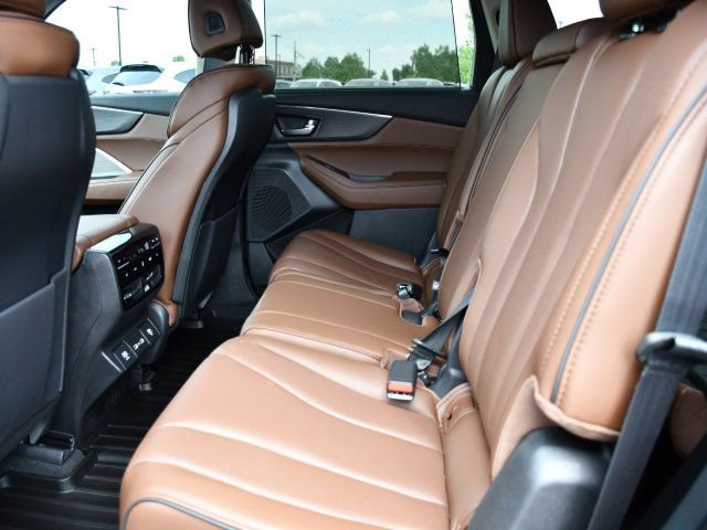 Certified 2024 Acura MDX SH-AWD w/ Advance Package image 17