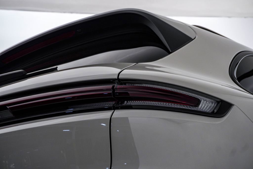 New 2026 Porsche Cayenne image 12
