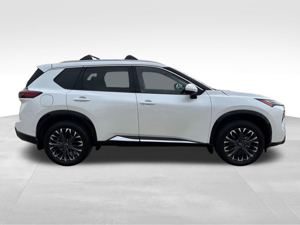 Used 2024 Nissan Rogue Platinum AWD/4WD image 7